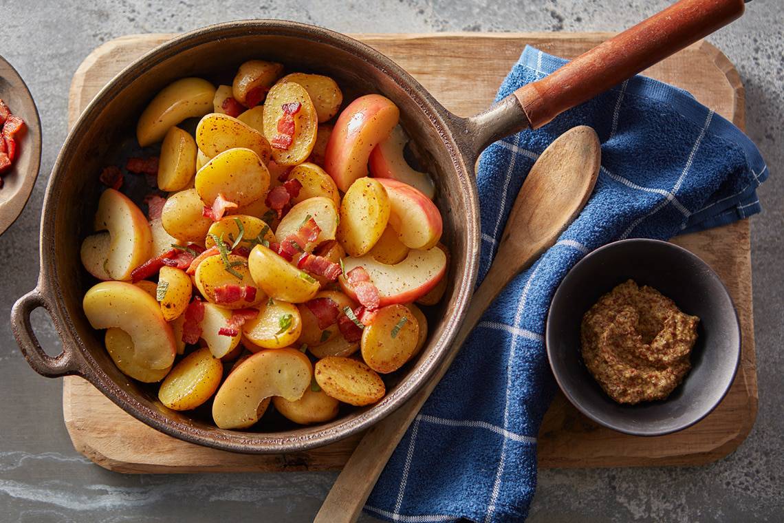 Recipe for Sautéed Potato Apple Bacon made with small potatoes (1)