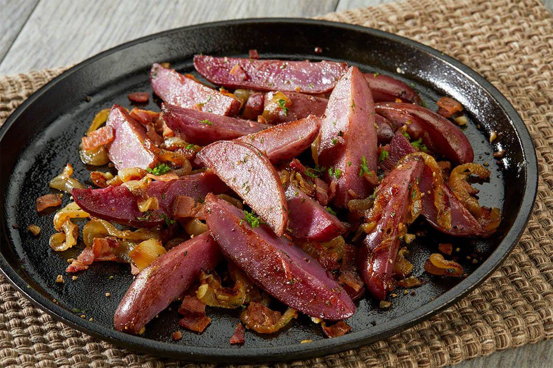 Recipe for Fingerling Potatoes with Onion and Bacon