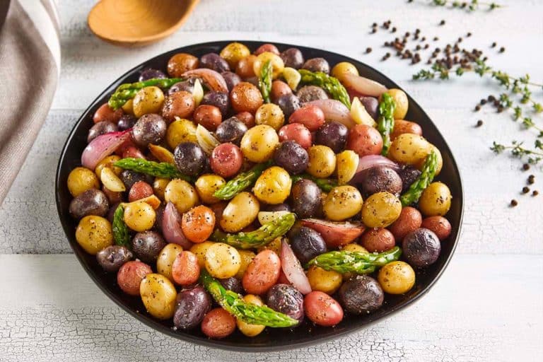 Recipe for Nibbles & Asparagus made with baby potatoes