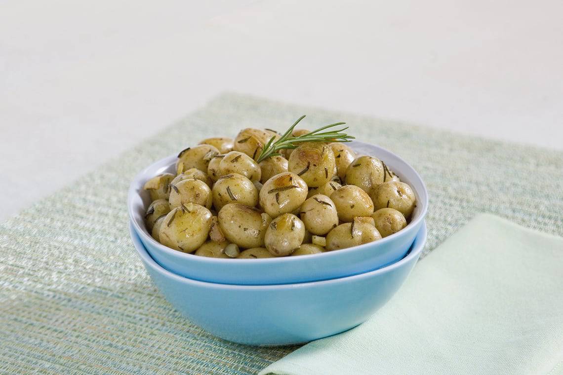 Recipe for Garlic and Rosemary Roasted Potatoes made with baby potatoes