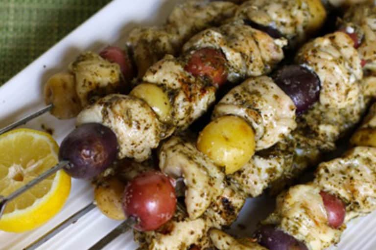 Recipe for Potato & Chicken Pesto Kabobs made with baby potatoes